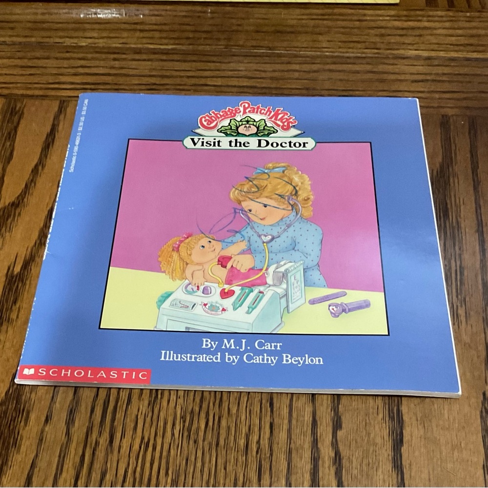 Set of 8 Cabbage Patch Kids collectible books - Picture 3 of 10